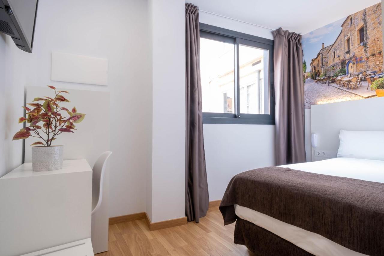 Hotel Bestprice Girona Zewnętrze zdjęcie