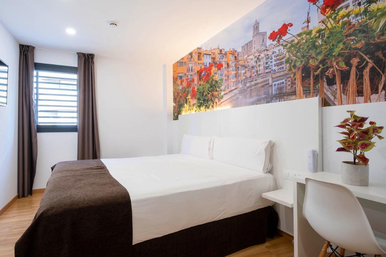 Hotel Bestprice Girona Zewnętrze zdjęcie